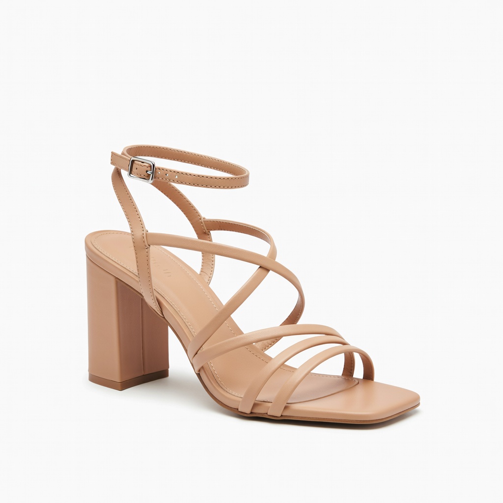 Sandalias beige de tiras con tacón bloque