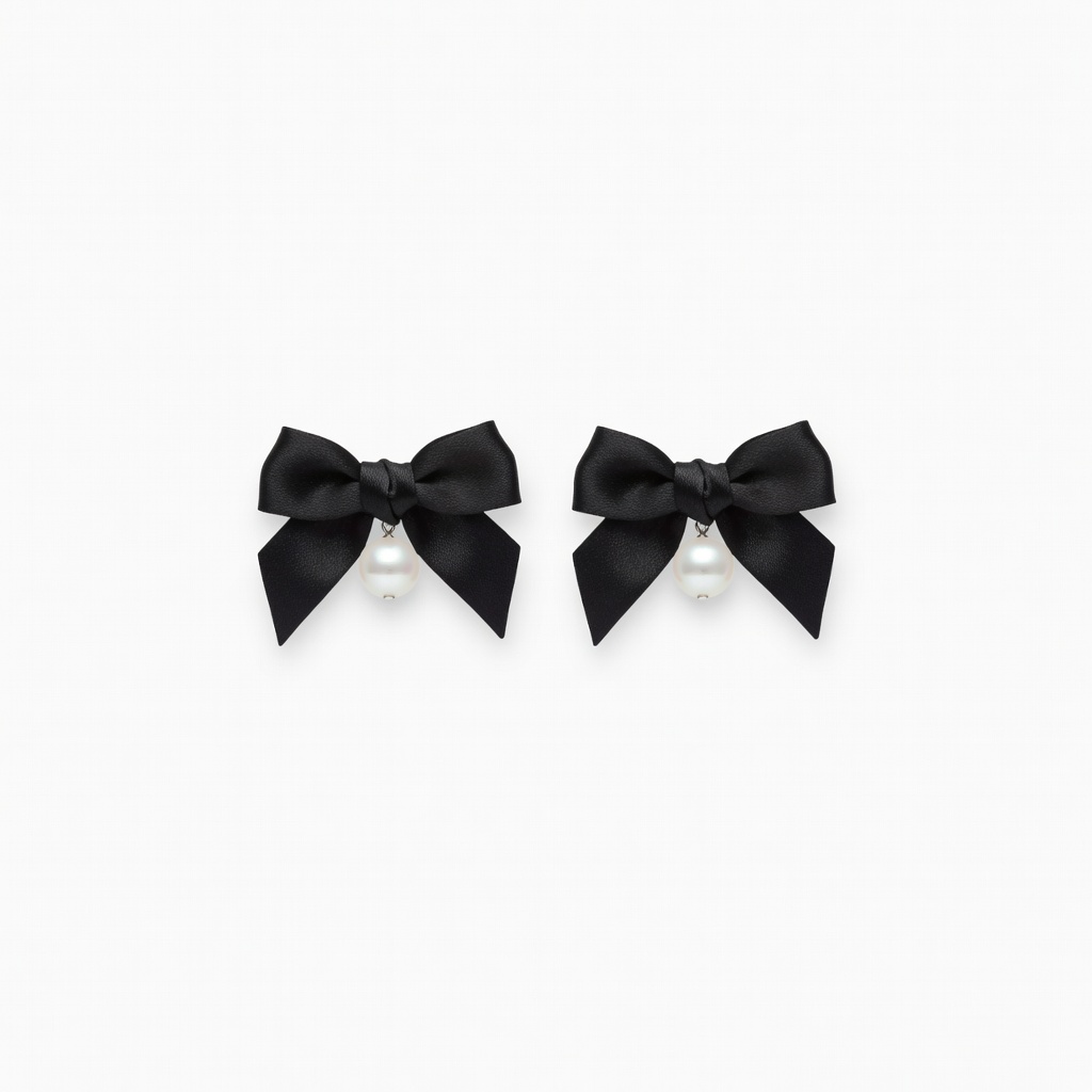 Orecchini con fiocco nero e perle