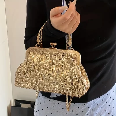 Clutch dourado com paetês