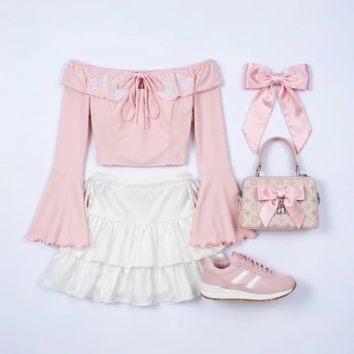 Look coquette rosa farfalla