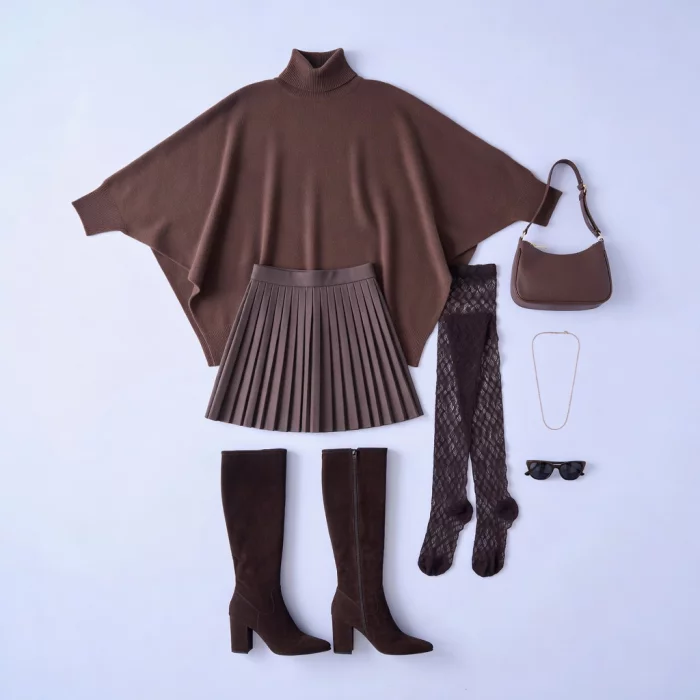 Pull poncho à col roulé marron avec jupe plissée 50