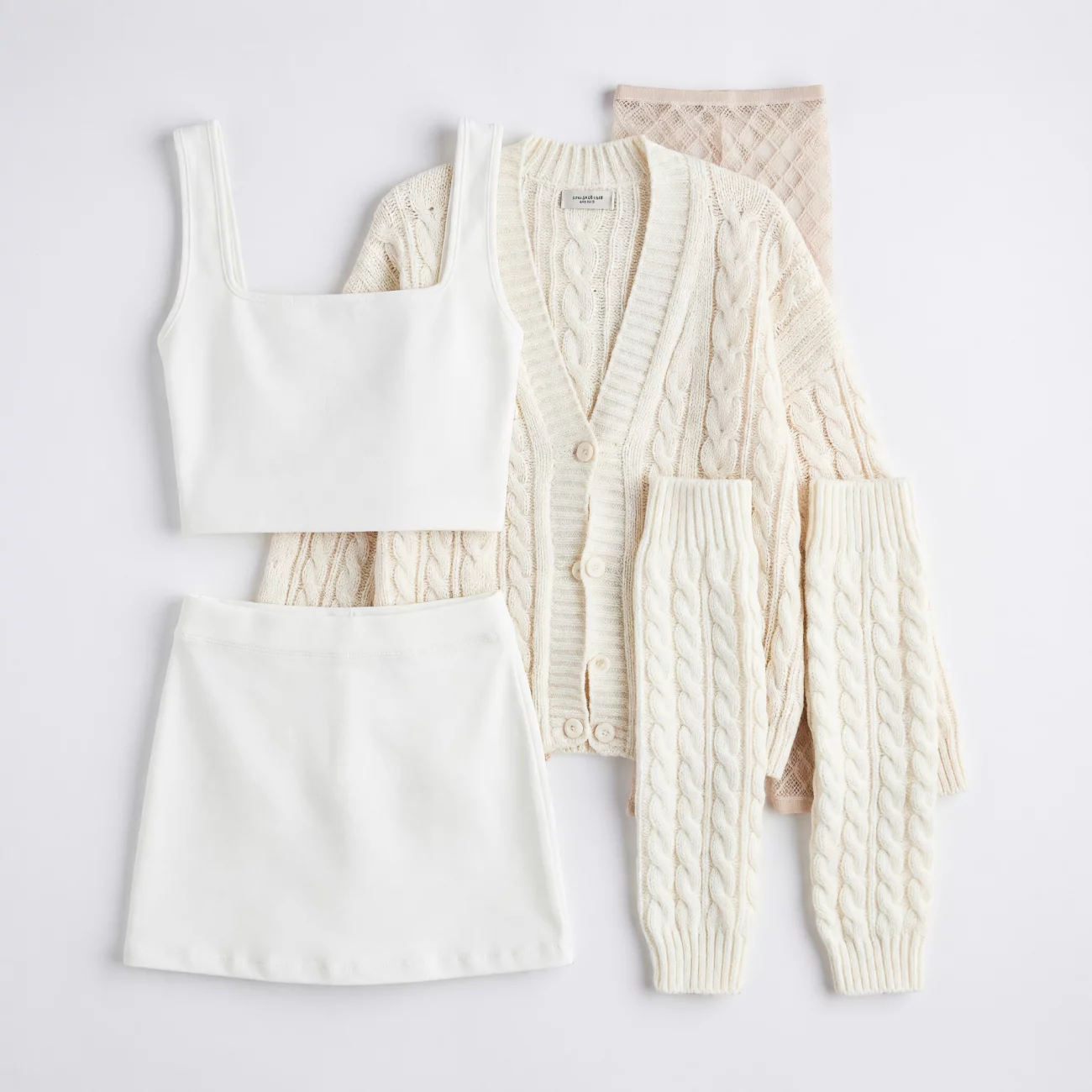 Cozy White Knit Ensemble 50